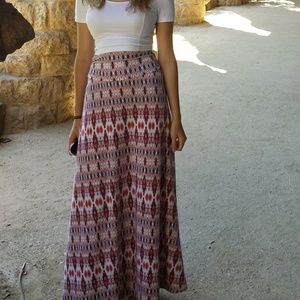 Maxi skirt